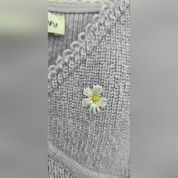 For Love & Lemons embroidered daisy knit crop top Size Small - Picture 11 of 16